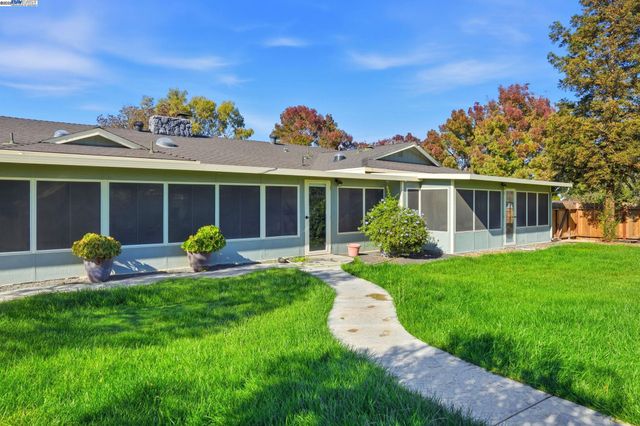 34724 Bernard Rd, Tracy, CA 95377