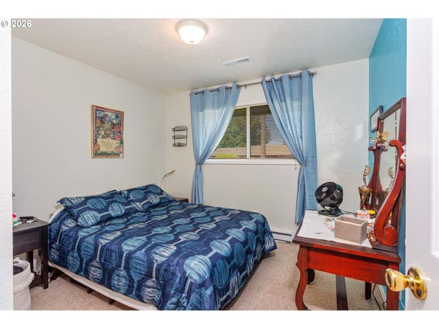 1980 Nw 6TH Dr, Gresham, OR 97030