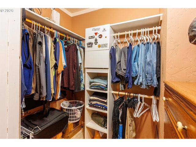 1980 Nw 6TH Dr, Gresham, OR 97030