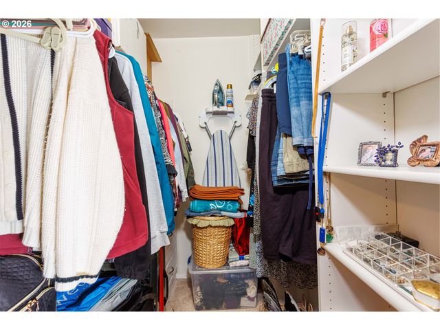 1980 Nw 6TH Dr, Gresham, OR 97030