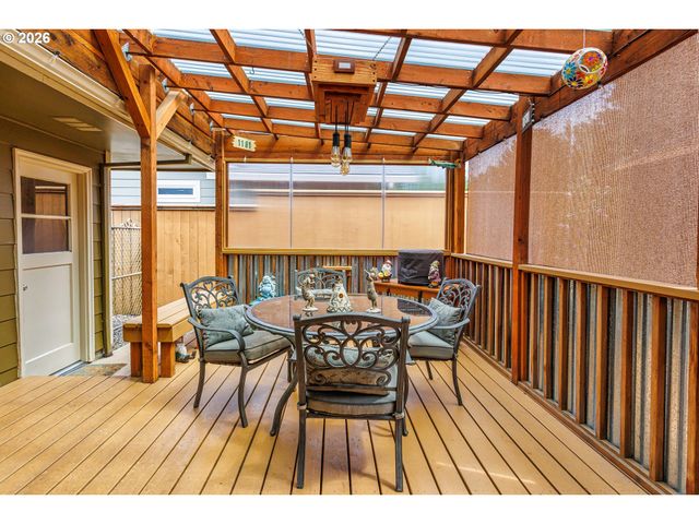 1980 Nw 6TH Dr, Gresham, OR 97030