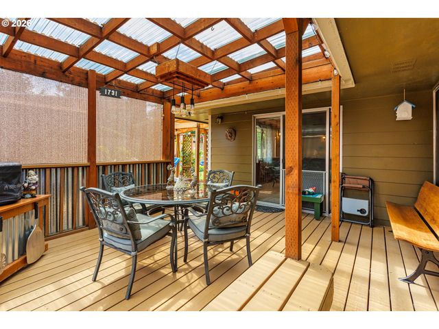 1980 Nw 6TH Dr, Gresham, OR 97030