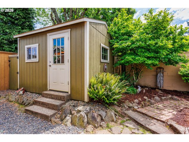 1980 Nw 6TH Dr, Gresham, OR 97030