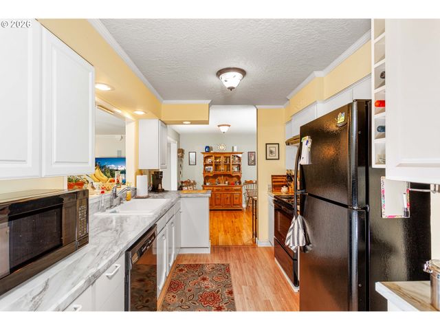 1980 Nw 6TH Dr, Gresham, OR 97030