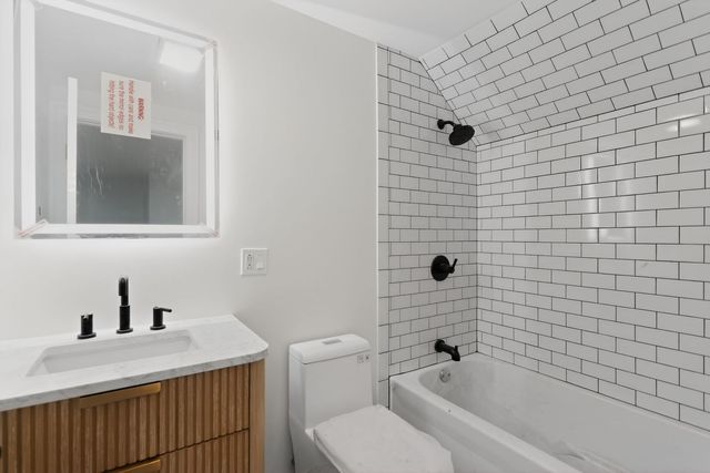 4845 W Congress Parkway, Chicago, IL 60644