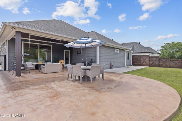 102 Cherrywood Drive, Lafayette, LA 70508