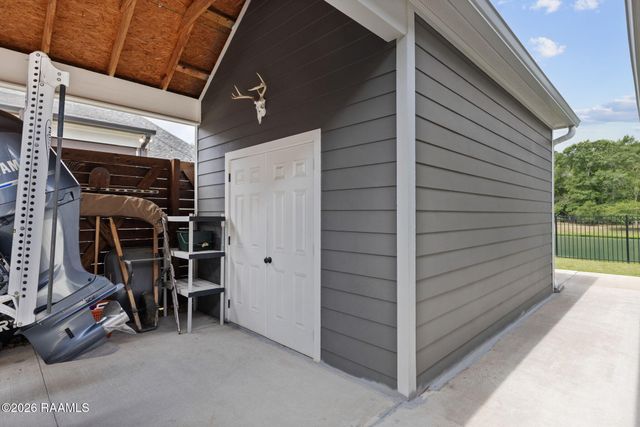 102 Cherrywood Drive, Lafayette, LA 70508