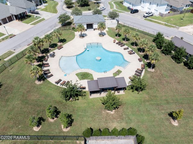 102 Cherrywood Drive, Lafayette, LA 70508