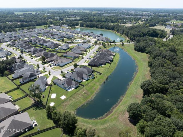 102 Cherrywood Drive, Lafayette, LA 70508
