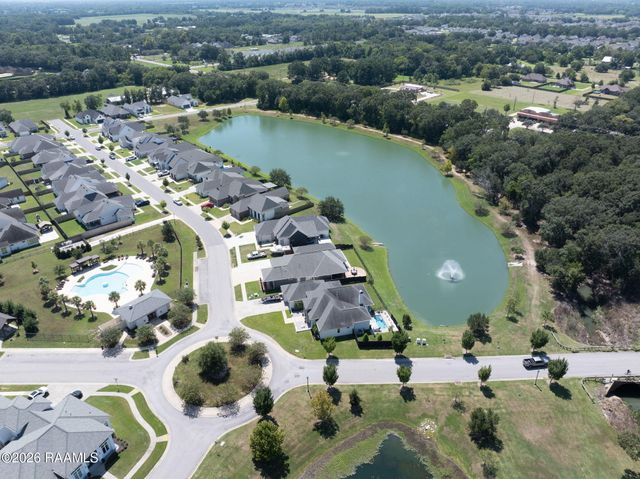 102 Cherrywood Drive, Lafayette, LA 70508