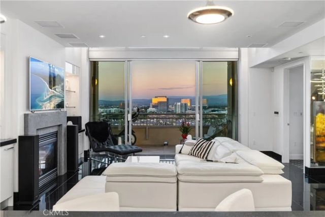 8154 Scholarship, Irvine, CA 92612