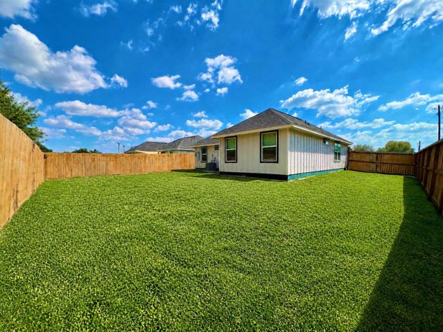 7730 Avenue E, Beasley, TX 77417