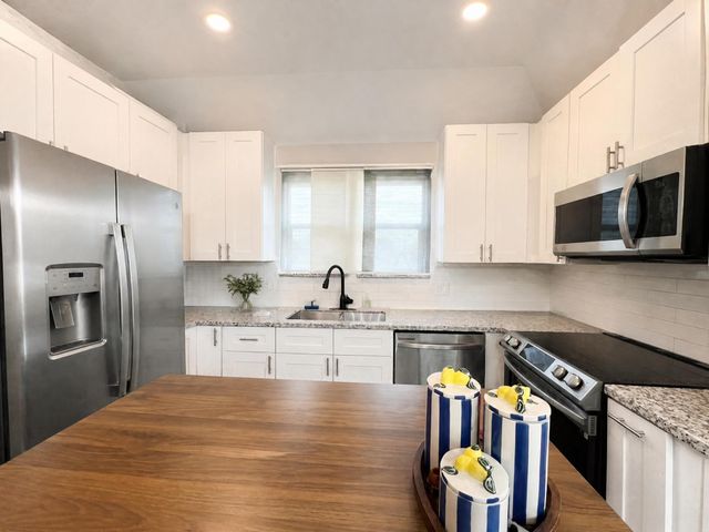 7730 Avenue E, Beasley, TX 77417