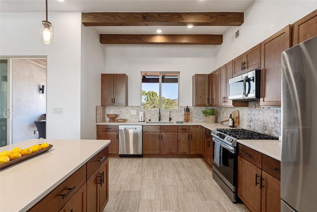 9 Monte Alto Place, Santa Fe, NM 87508