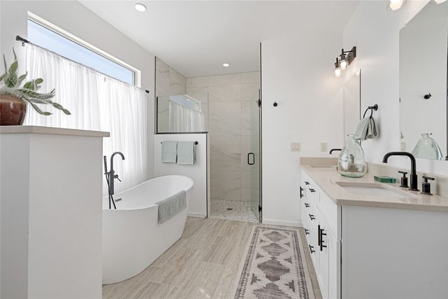 9 Monte Alto Place, Santa Fe, NM 87508