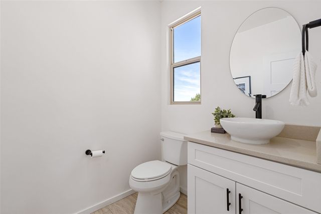 9 Monte Alto Place, Santa Fe, NM 87508