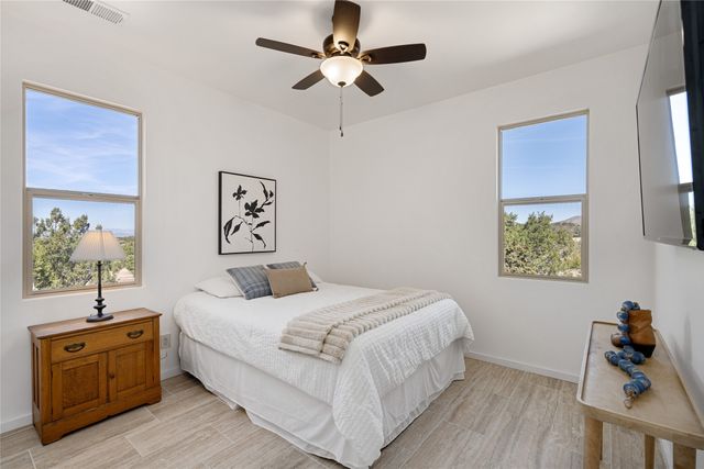 9 Monte Alto Place, Santa Fe, NM 87508