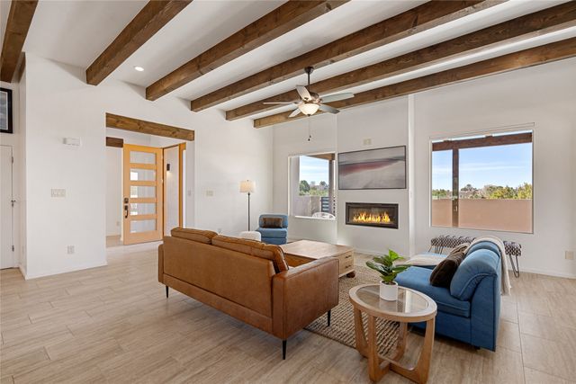 9 Monte Alto Place, Santa Fe, NM 87508