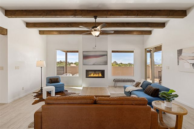 9 Monte Alto Place, Santa Fe, NM 87508