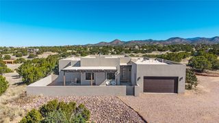 9 Monte Alto Place, Santa Fe, NM 87508