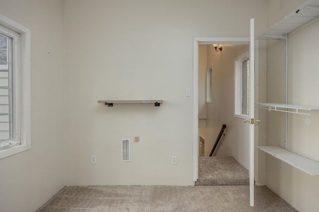 1366 GILMORE TRAIL, Fairbanks, AK 99712