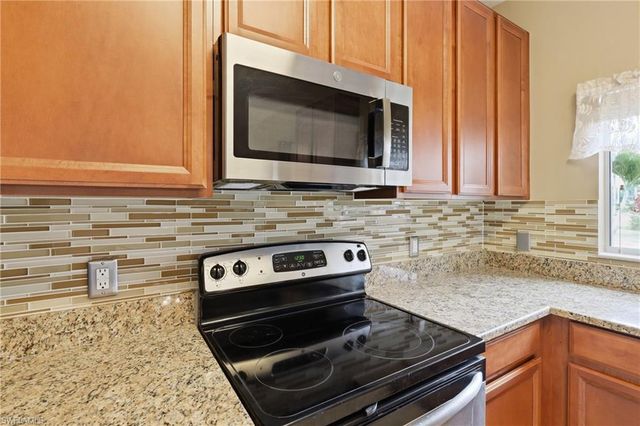 3818 Clearbrook LN, Fort Myers, FL 33966