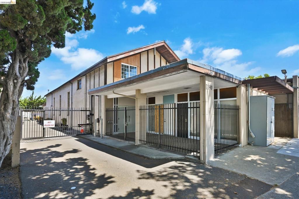 Image 1 of property listing at 1190 Davis St, San Leandro, CA 94577
