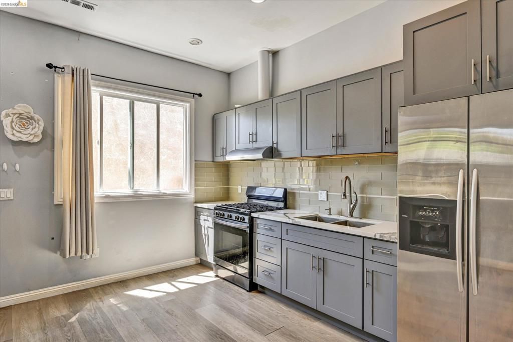 Image 20 of property listing at 1190 Davis St, San Leandro, CA 94577