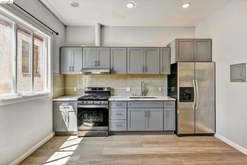 Image 22 of property listing at 1190 Davis St, San Leandro, CA 94577