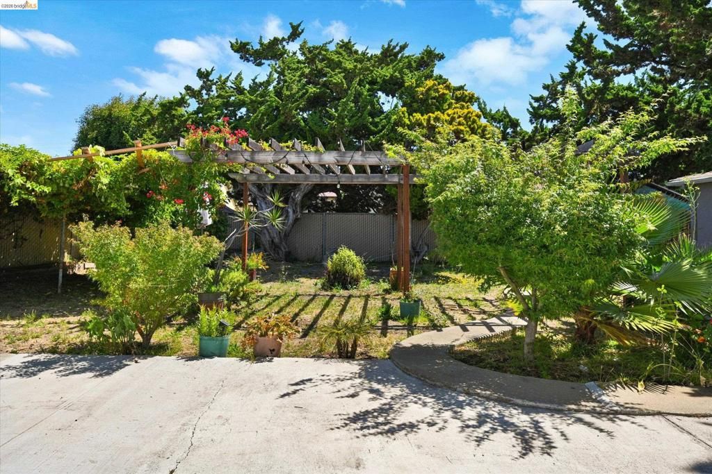 Image 34 of property listing at 1190 Davis St, San Leandro, CA 94577