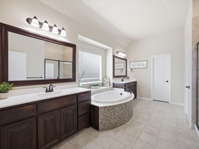 738 Larkspur Lane, Midlothian, TX 76065