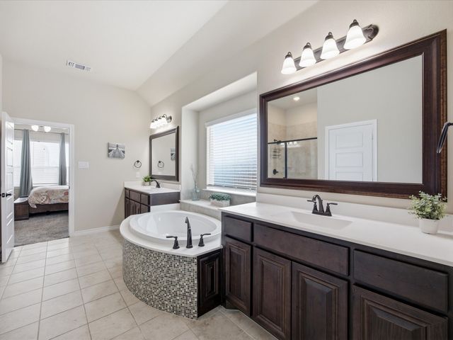 738 Larkspur Lane, Midlothian, TX 76065