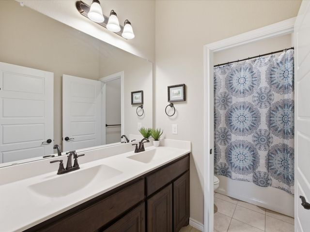 738 Larkspur Lane, Midlothian, TX 76065