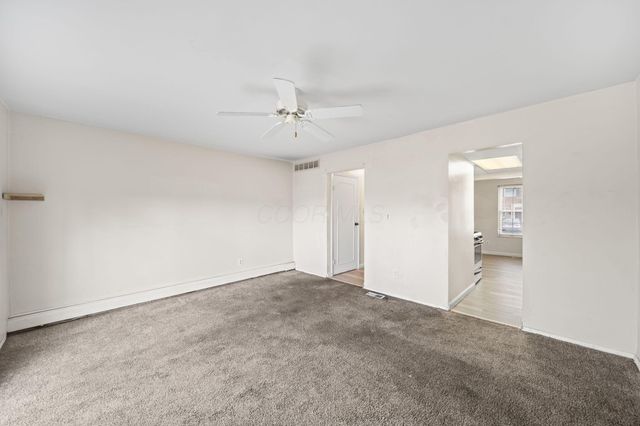 87 Tarryton Court W, 18D, Columbus, OH 43228