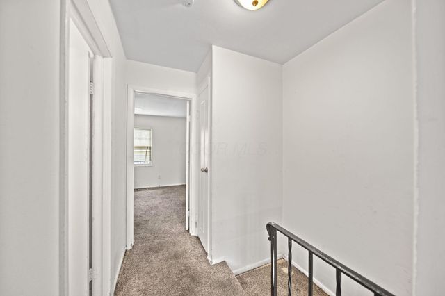 87 Tarryton Court W, 18D, Columbus, OH 43228