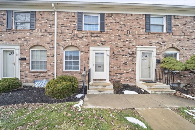 87 Tarryton Court W, 18D, Columbus, OH 43228