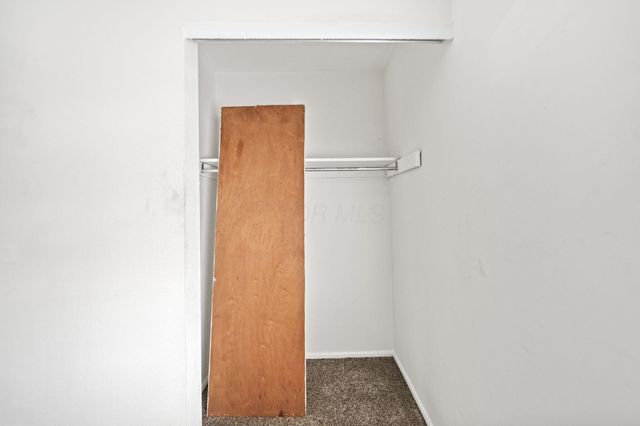 87 Tarryton Court W, 18D, Columbus, OH 43228