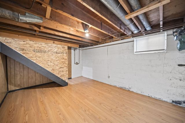 87 Tarryton Court W, 18D, Columbus, OH 43228