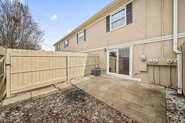 87 Tarryton Court W, 18D, Columbus, OH 43228