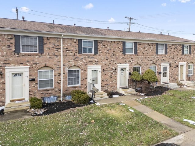 87 Tarryton Court W, 18D, Columbus, OH 43228