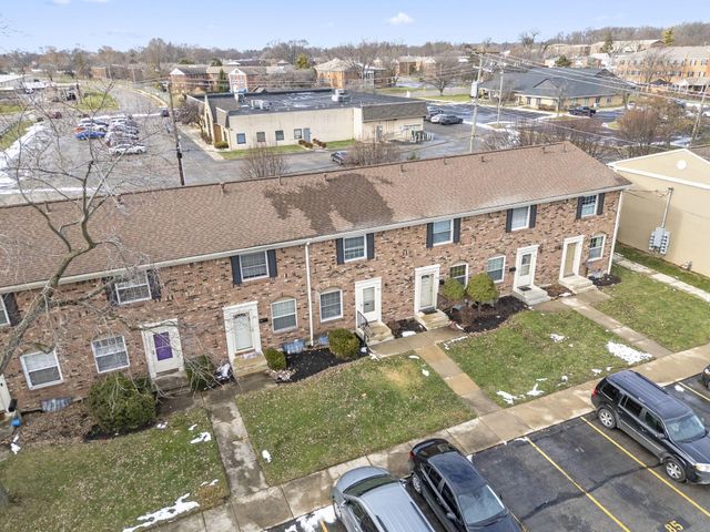 87 Tarryton Court W, 18D, Columbus, OH 43228