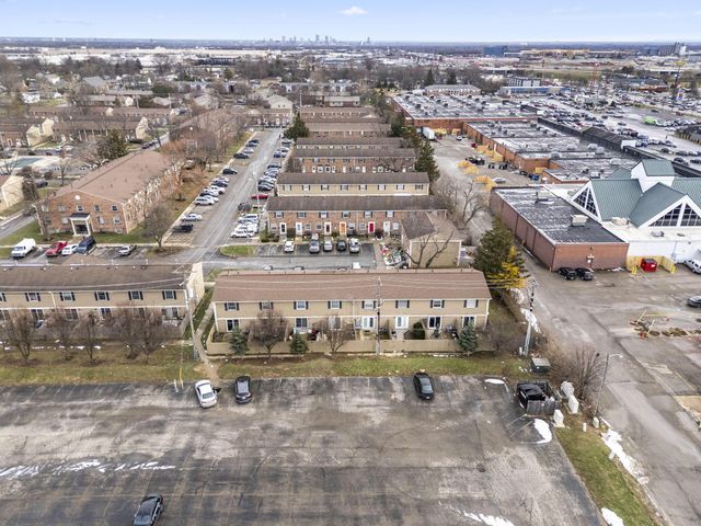 87 Tarryton Court W, 18D, Columbus, OH 43228