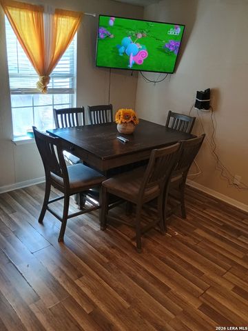 231 Marquette, San Antonio, TX 78228