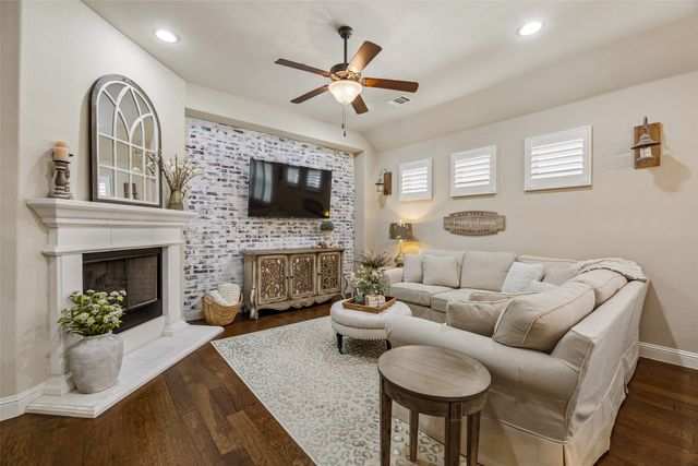 5125 Kentwood Drive, Mckinney, TX 75070