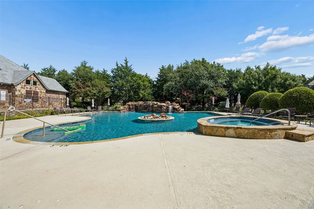 5125 Kentwood Drive, Mckinney, TX 75070