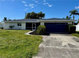4936 Nassau CT, Cape Coral, FL 33904