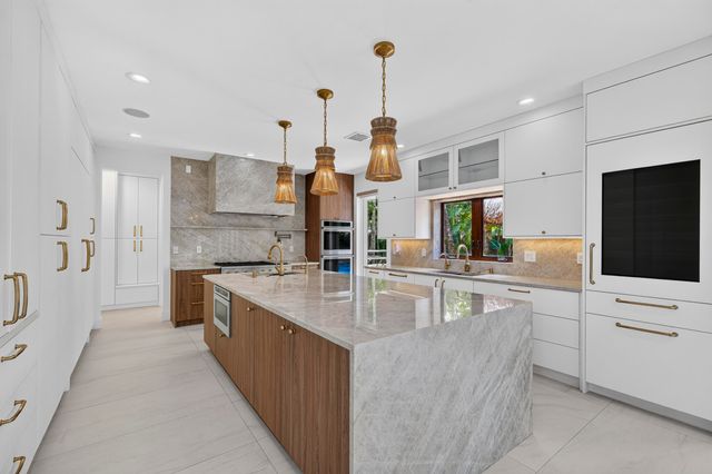 2719 NE 19th Street, Fort Lauderdale, FL 33305