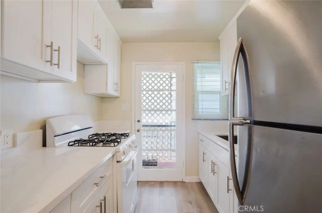 4505 Fulton Avenue B, Sherman Oaks, CA 91423