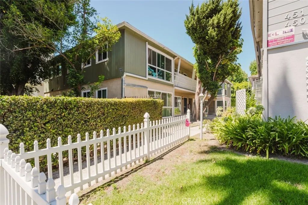 4505 Fulton Avenue B, Sherman Oaks, CA 91423