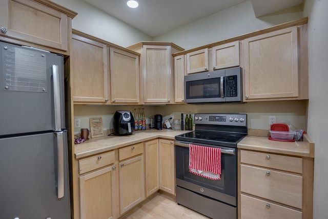 8261 Starr Grass Drive, Madison, WI 53719